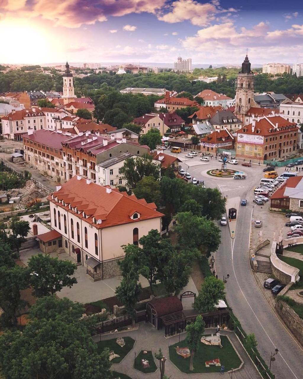 Апартаменты В Старом Городе Kam'janec'-Podil's'kyj Esterno foto